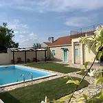 In With Private Pool Vakantiehuis *