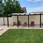 In With Private Pool Vakantiehuis